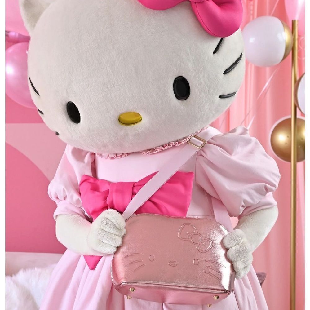 Hello Kitty x Igloo Luxury Crossbody Cooler Limited Edition